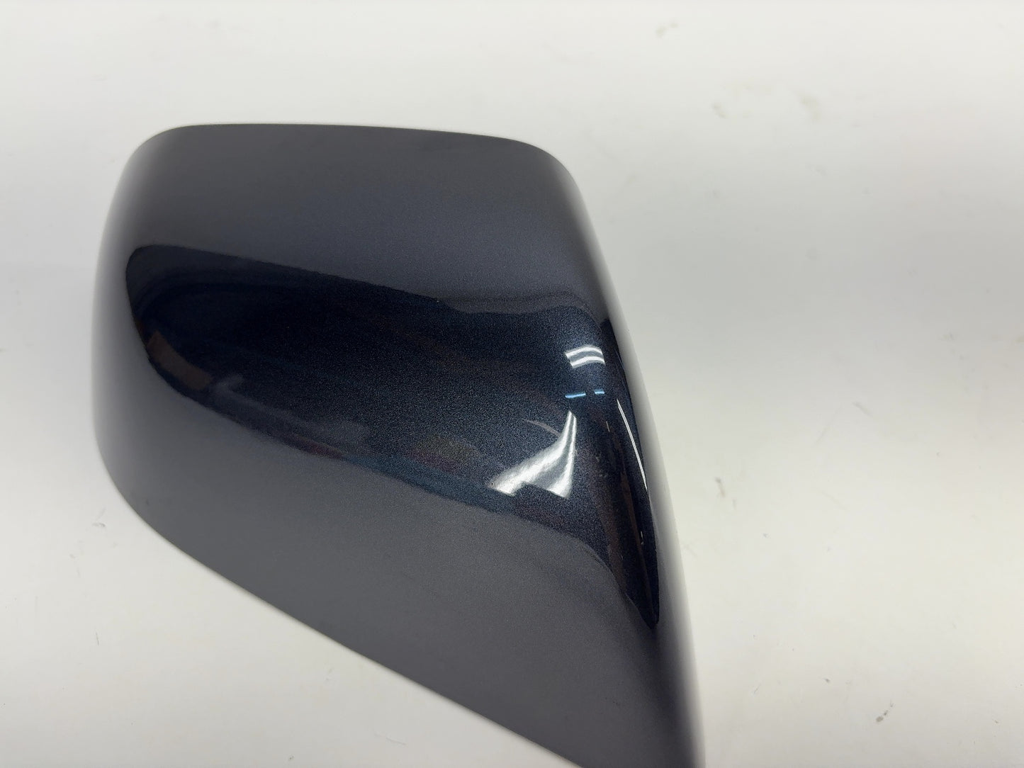 2018-2025 Tesla Model 3 Highland Exterior Mirror Skull Cap Right 1092292-00-D