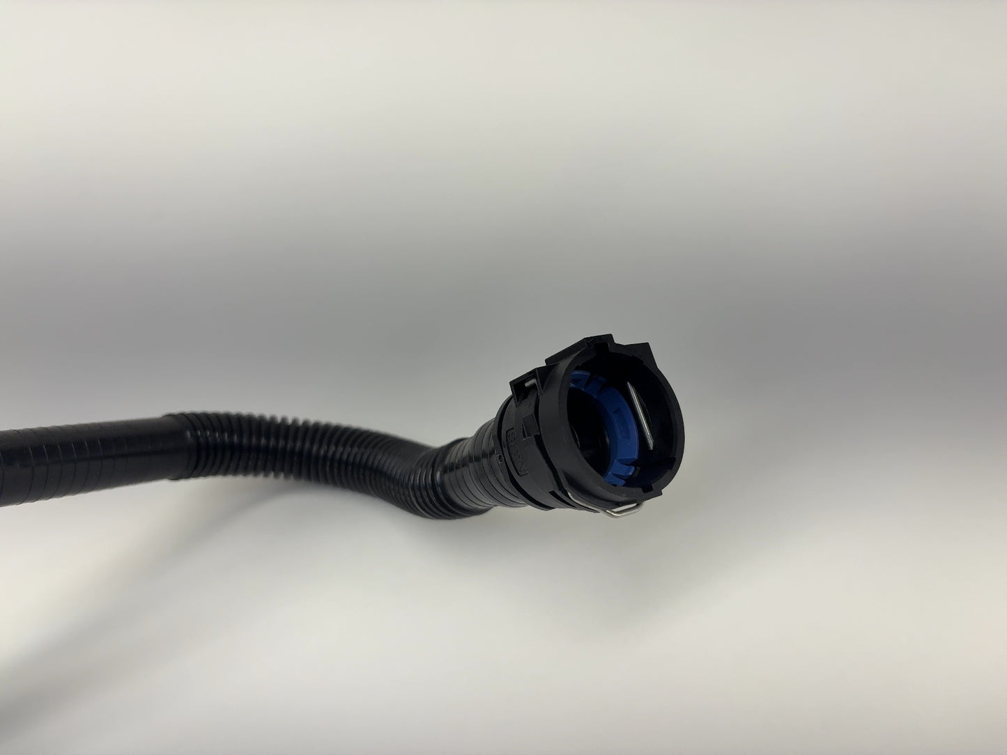 2025 Tesla Model 3 Highland Inlet Radiator Hose 1501332-00-E
