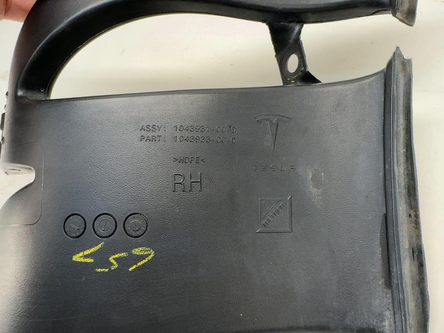 2017 Tesla Model X Duct Front Foglamp Right 1043931-00-D