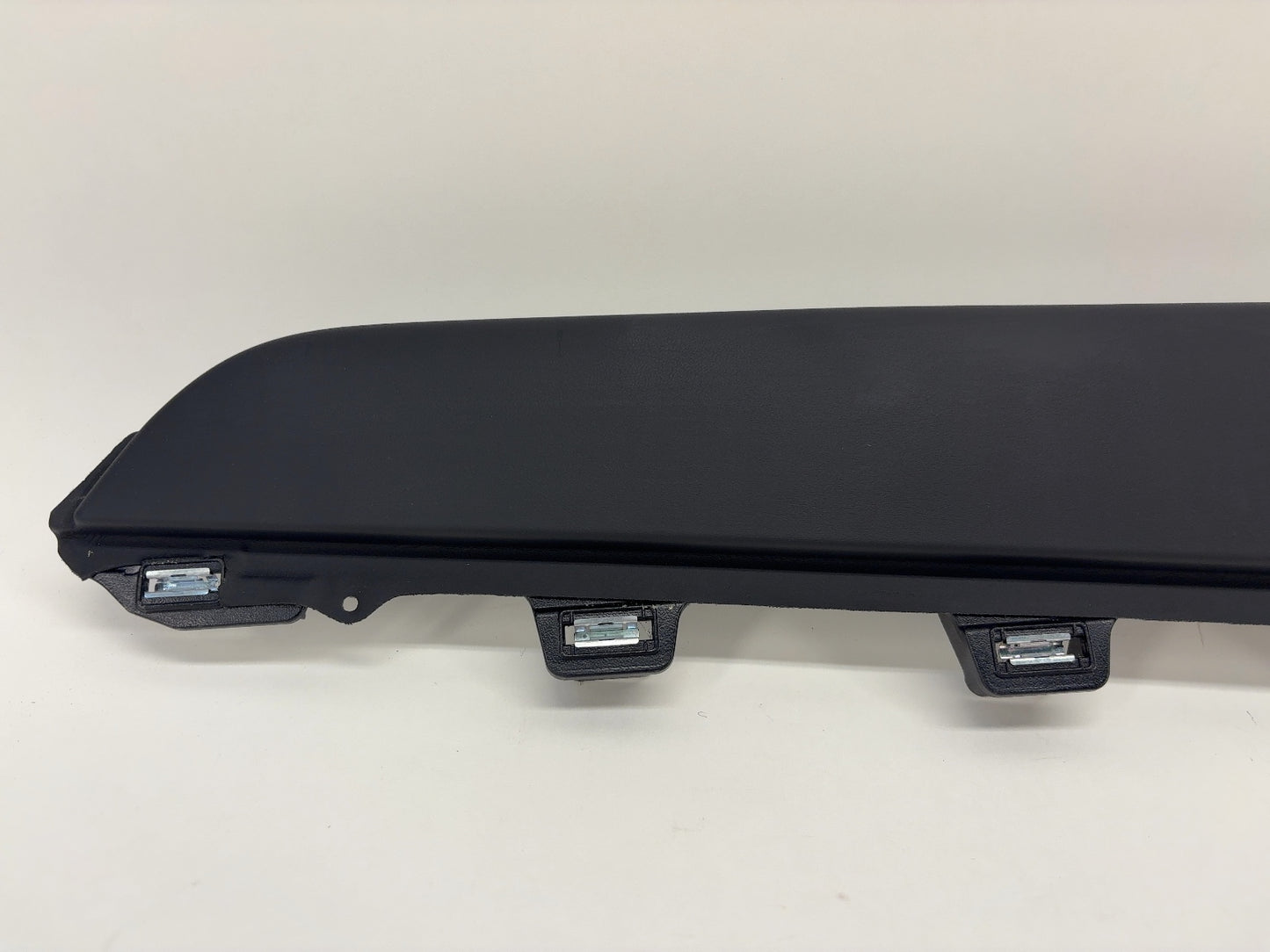 2026 Tesla Model Y Juniper Center Console Hockey Stick Right 1987598-50-G
