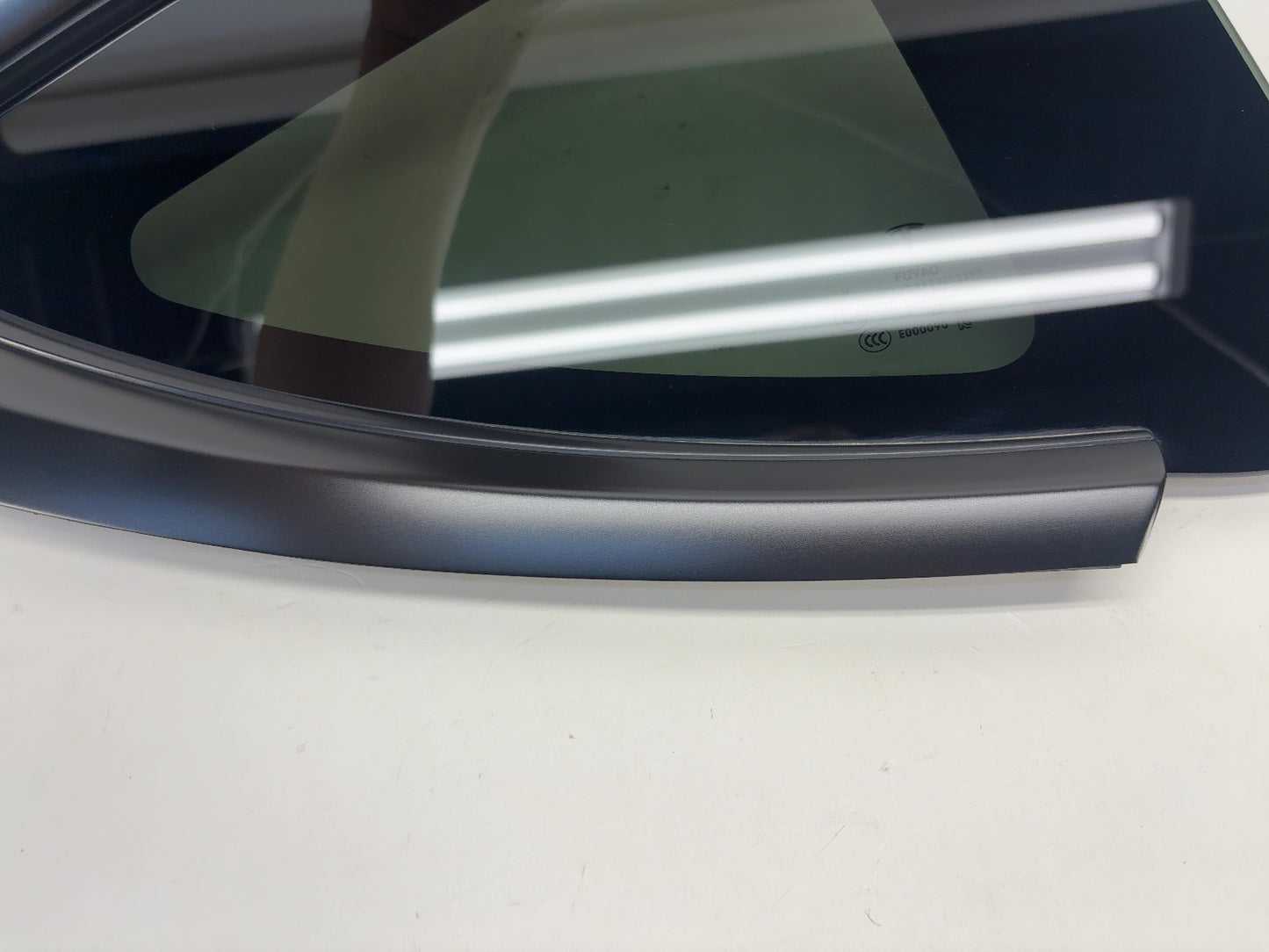 2023-2025 Tesla Model Y Right Quarter Glass 1495741-00-J