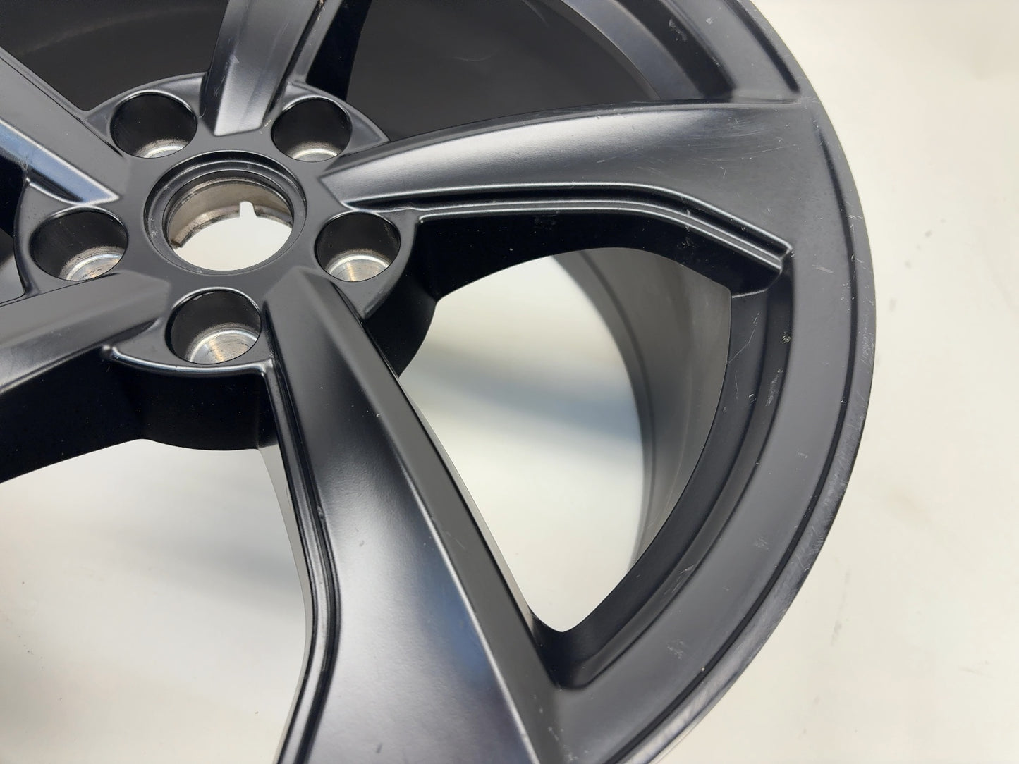 2026 Tesla Model Y Juniper Rim 19x9 2188226-00-B