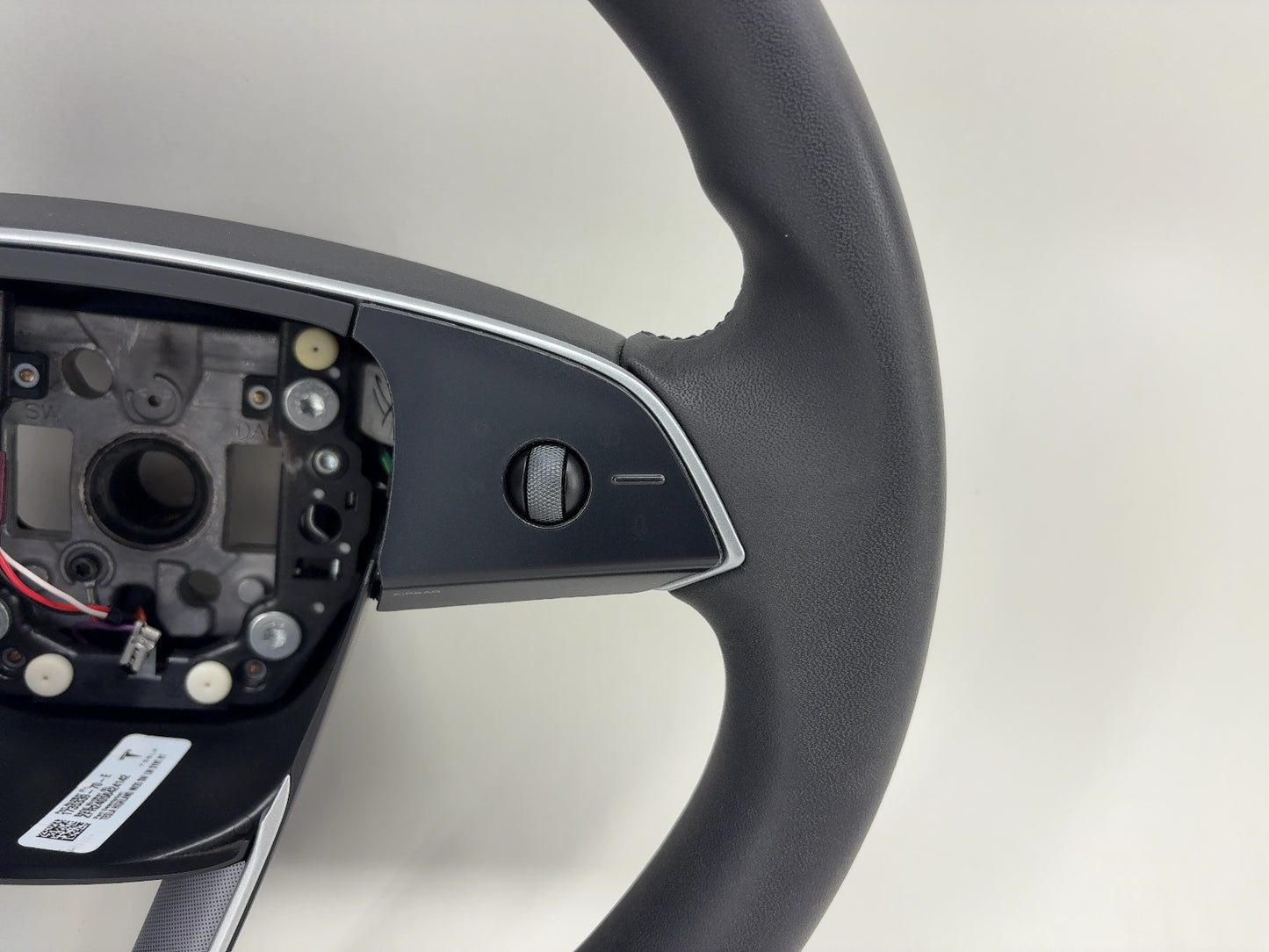 2024 Tesla Model 3 Highland Steering Wheel 1735339-70-E