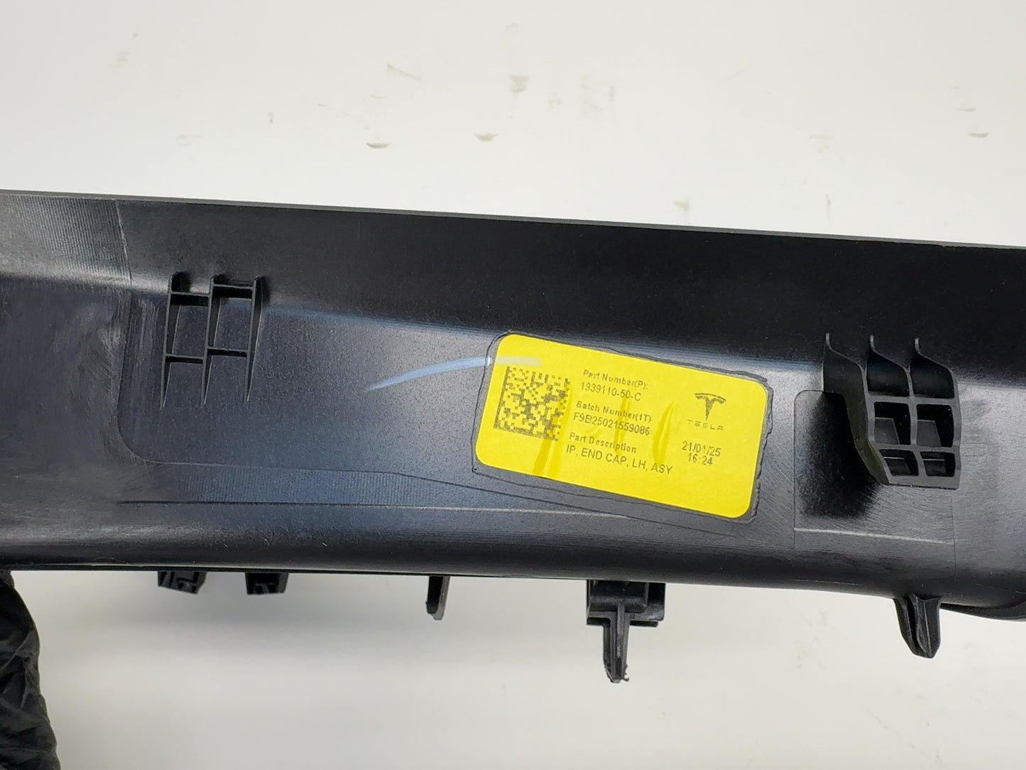 2026 Tesla Model Y Juniper Instrument Panel End Cap Left 1939110-50-C