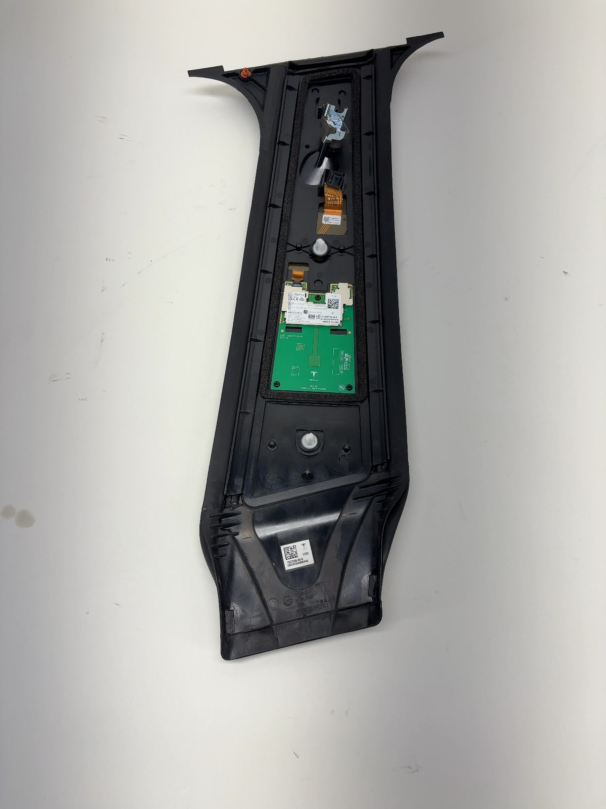 2026 Tesla Model Y Juniper B Pillar Glass With Camera Right 1937558-00-B