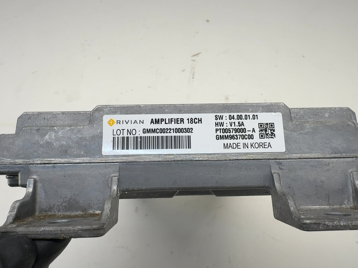 2023 Rivian R1T Radio Audio Amplifier PT00579000-A