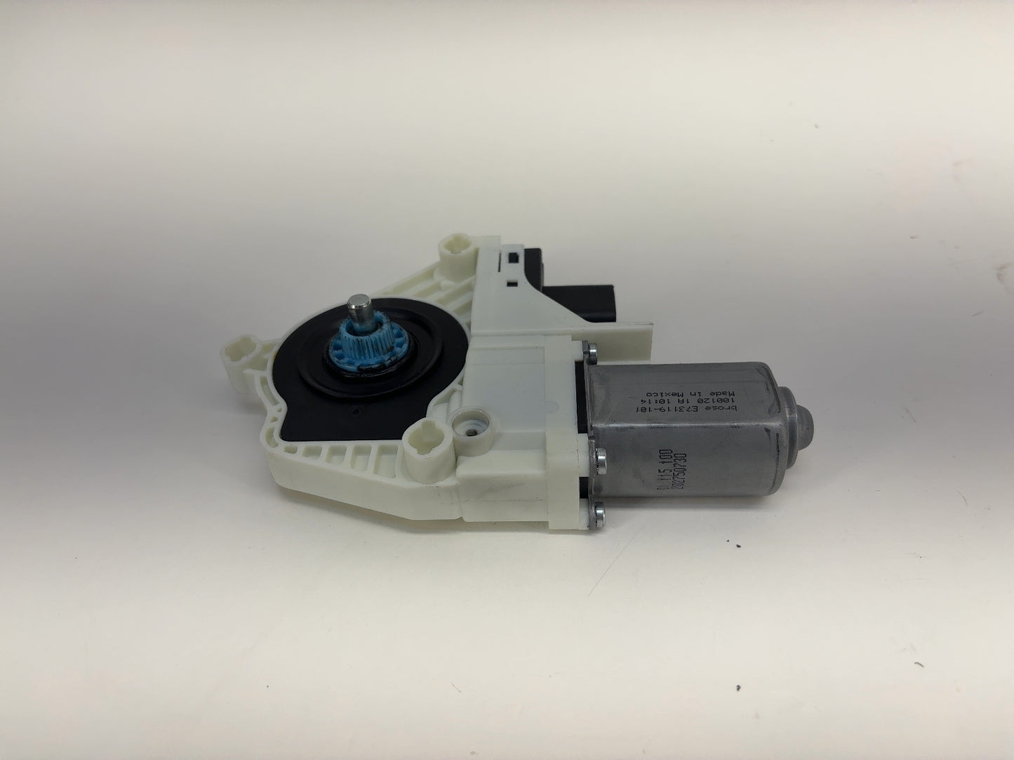 2024 Tesla Model Y Window Regulator Motor 1526796-00-E