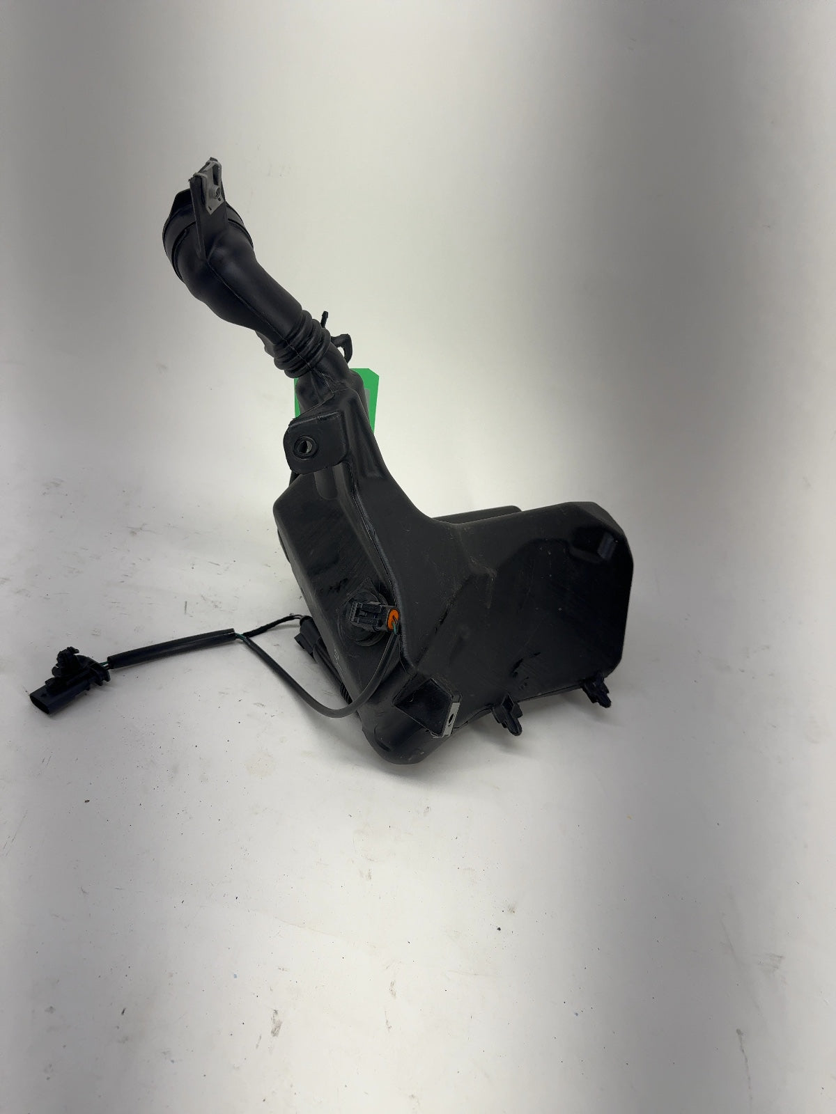 2018 Tesla Model 3 Windshield Washer Tank 1096062-00-E