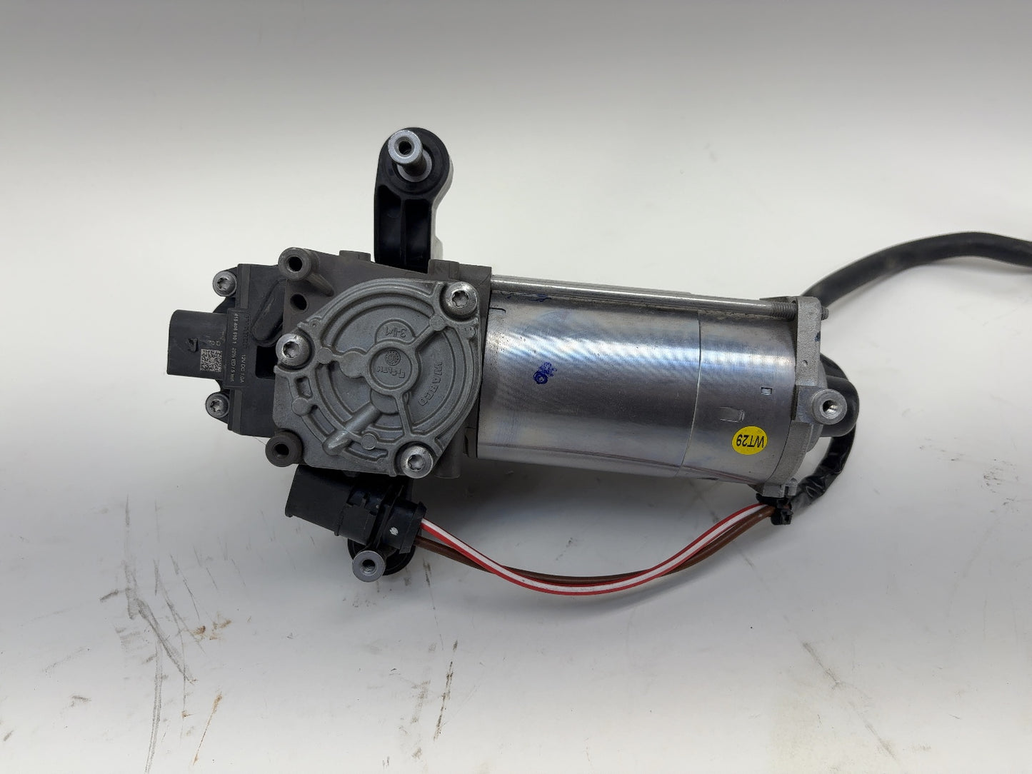 2018 Tesla Model S Air Compressor 1027911-00-G