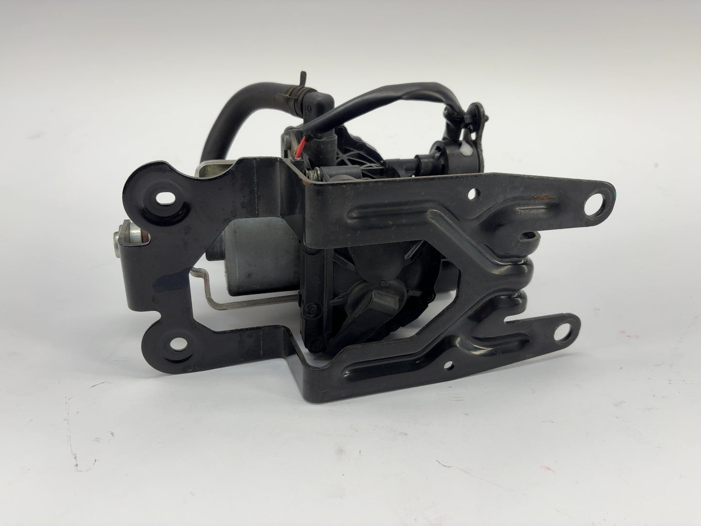 2013 Tesla Model S Brake Vacuum Pump 6006359-00-A