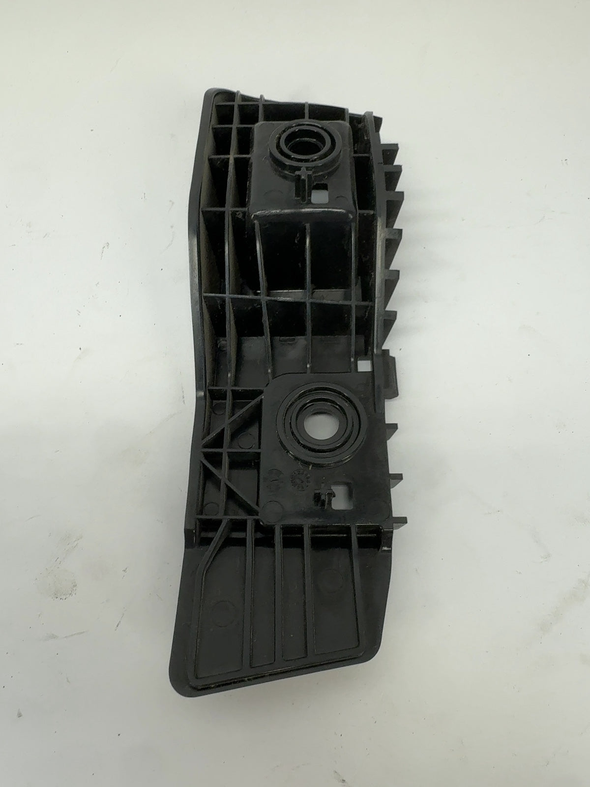 2018 Tesla Model 3 Bracket Tail Lamp Left 1083992-00-D