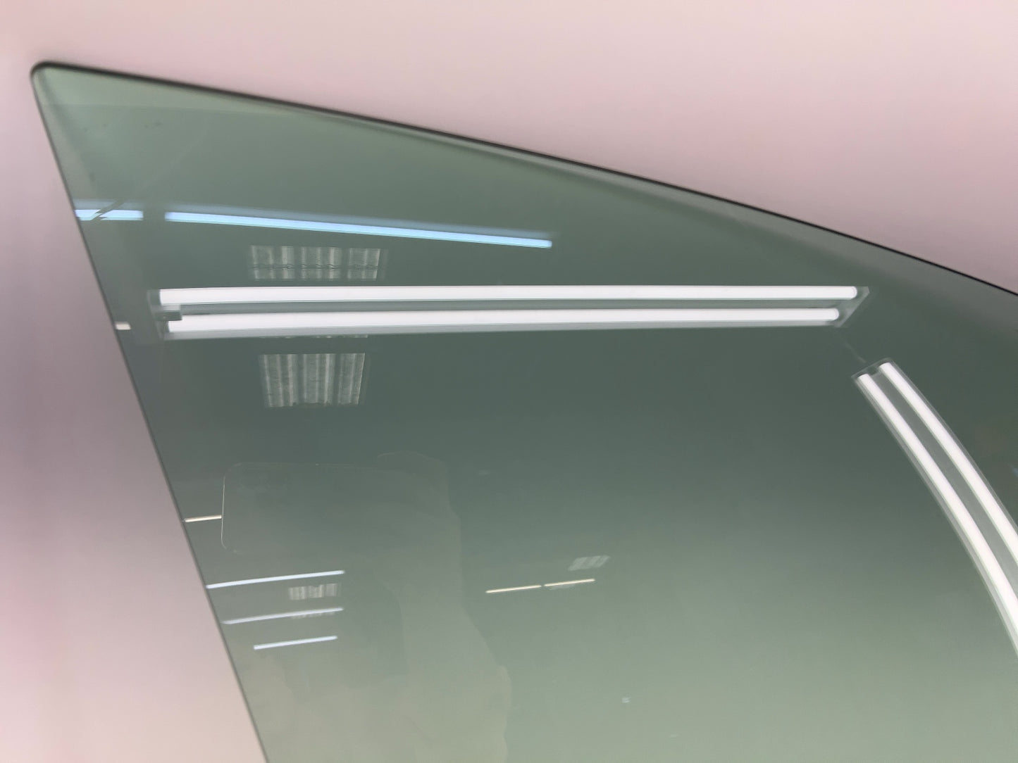 2021-2023 Tesla Model 3 Front Right Door Glass Laminated 1568569-00-C