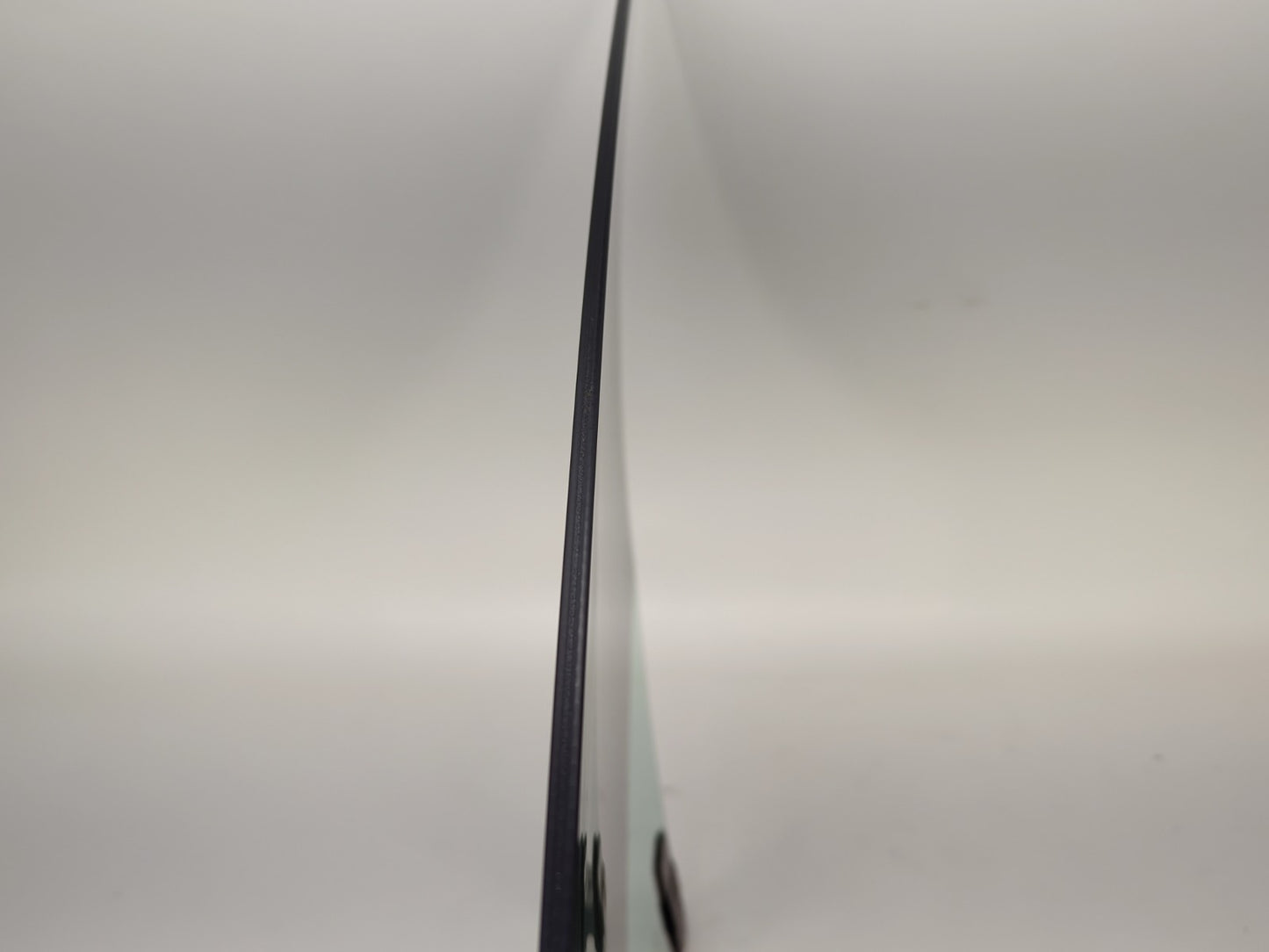 2021-2023 Tesla Model 3 Front Right Door Glass Laminated 1568569-00-C