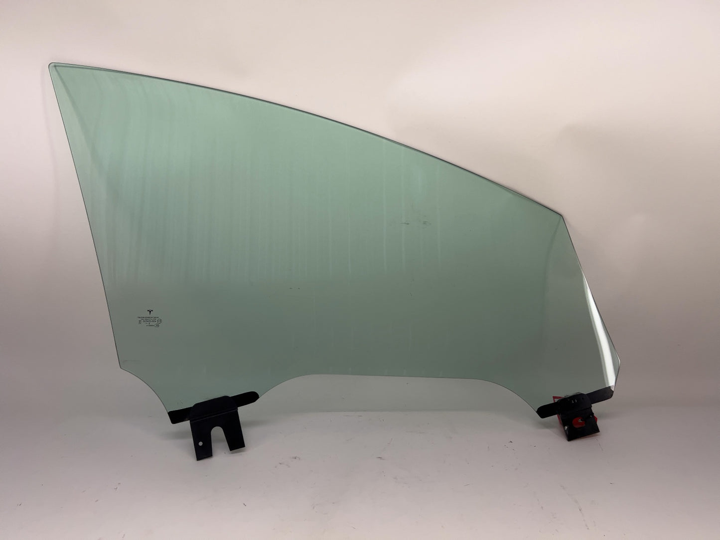 2018 Tesla Model X Front Left Door Glass 1028822-00-J
