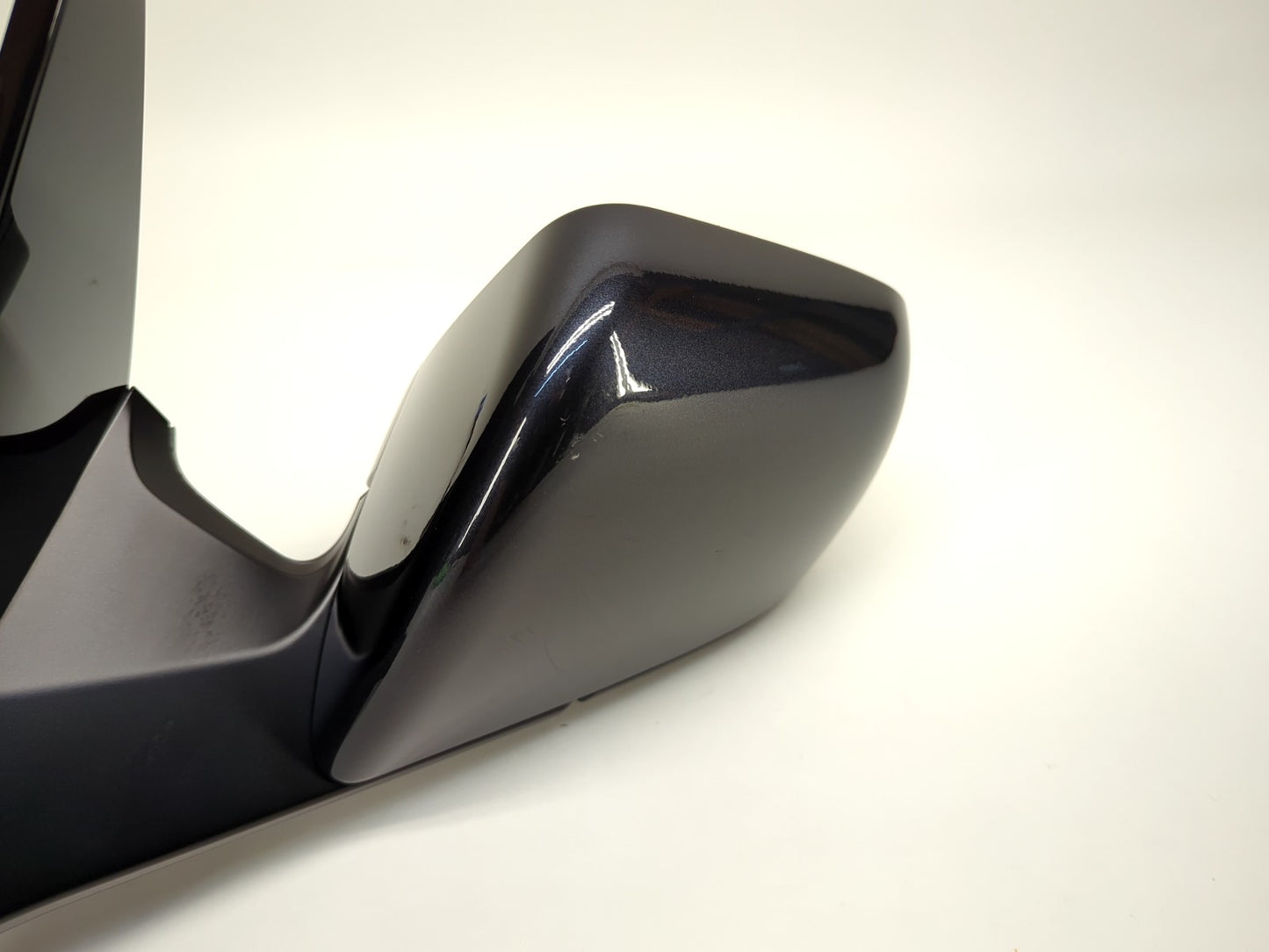 2025 Tesla Model Y Front Left Door Mirror Assembly 1594111-00-F