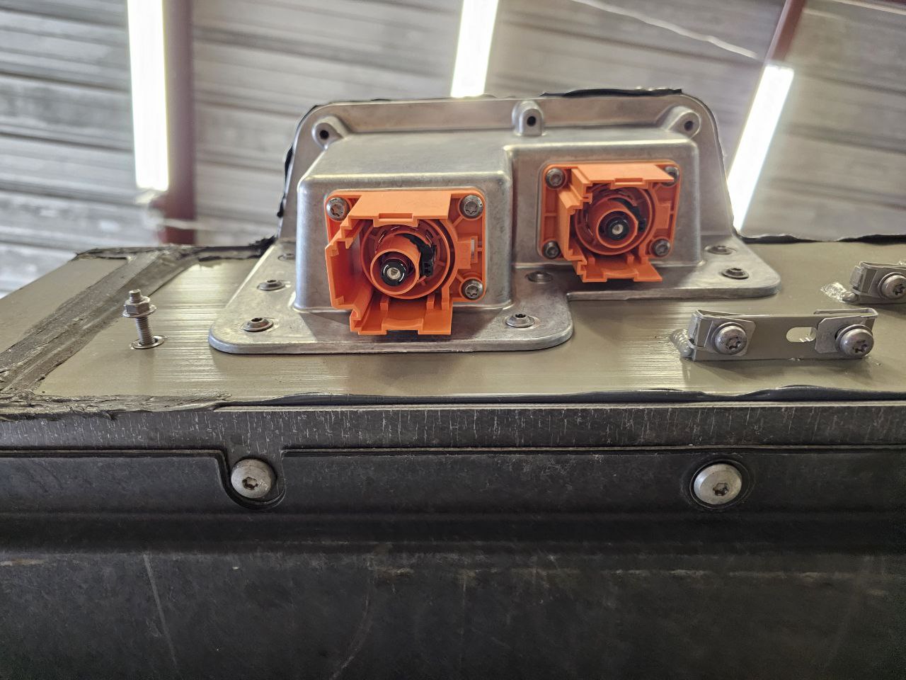 Rivian R1T Adventure Large Battery Pack