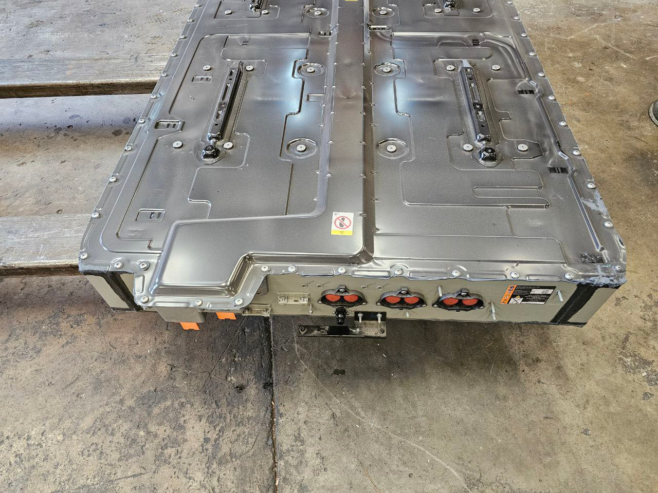 Rivian R1T Adventure Large Battery Pack
