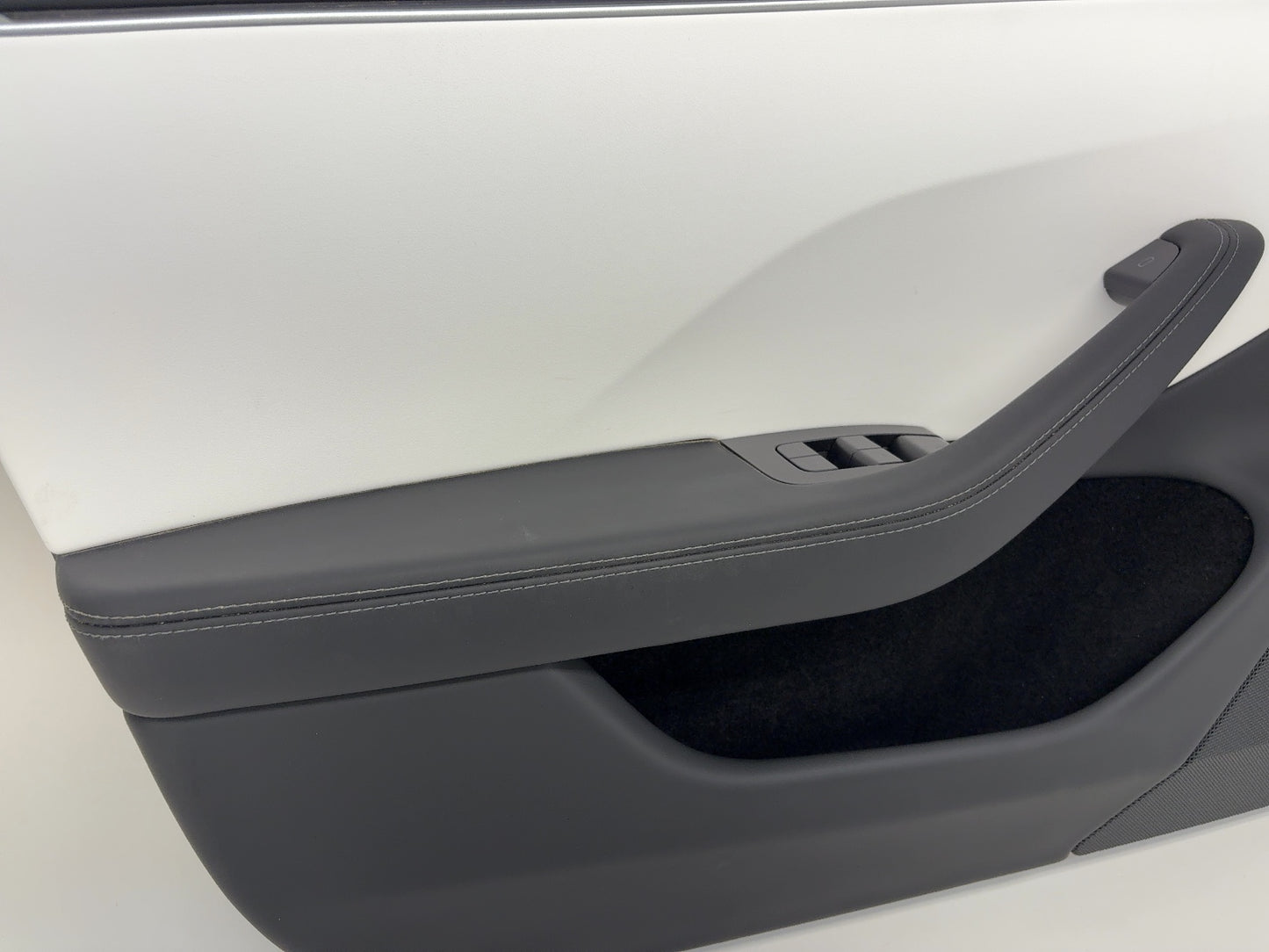 2024 Tesla Model 3 Front Left Door Panel 1776731-20-C