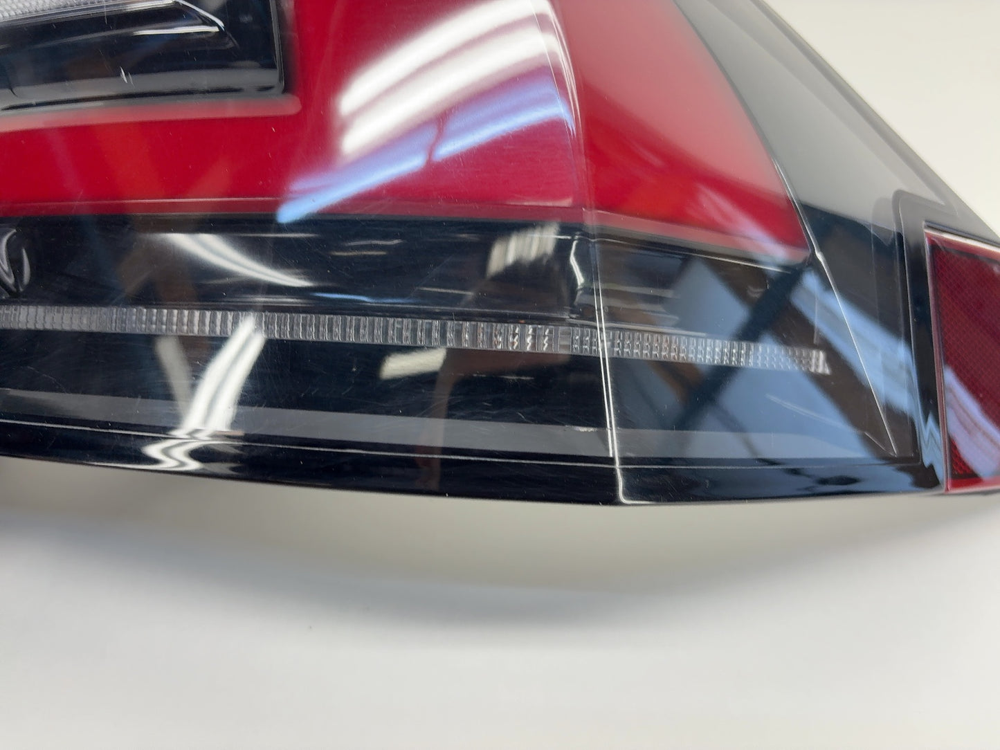 2018 Tesla Model X Right Tail Lamp Quarter Mounted 1034333-00-A