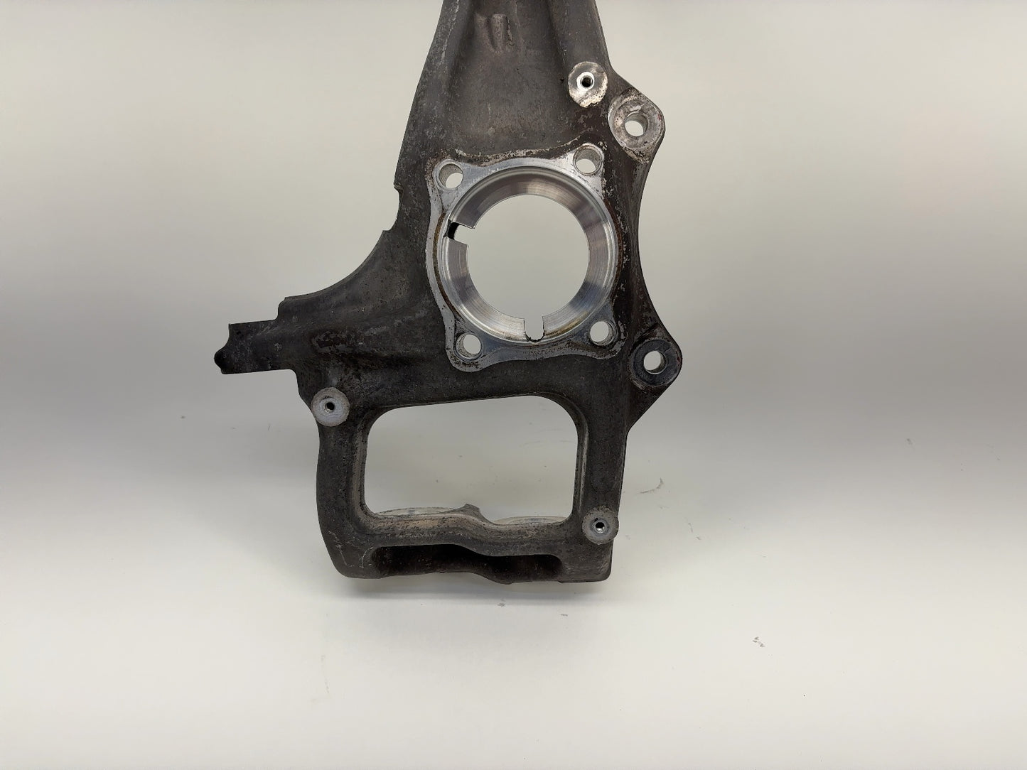 2018 Tesla Model X Front Left Knuckle 1027311-00-F
