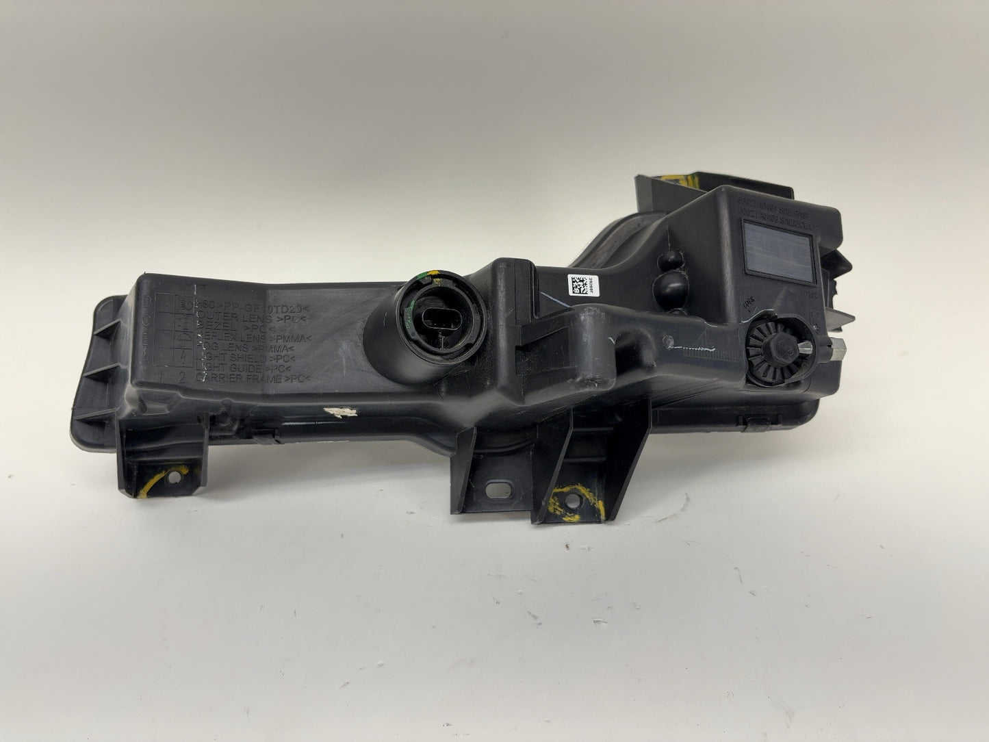 2021-2022 Tesla Model 3 Right Passenger Foglamp 1077392-00-F