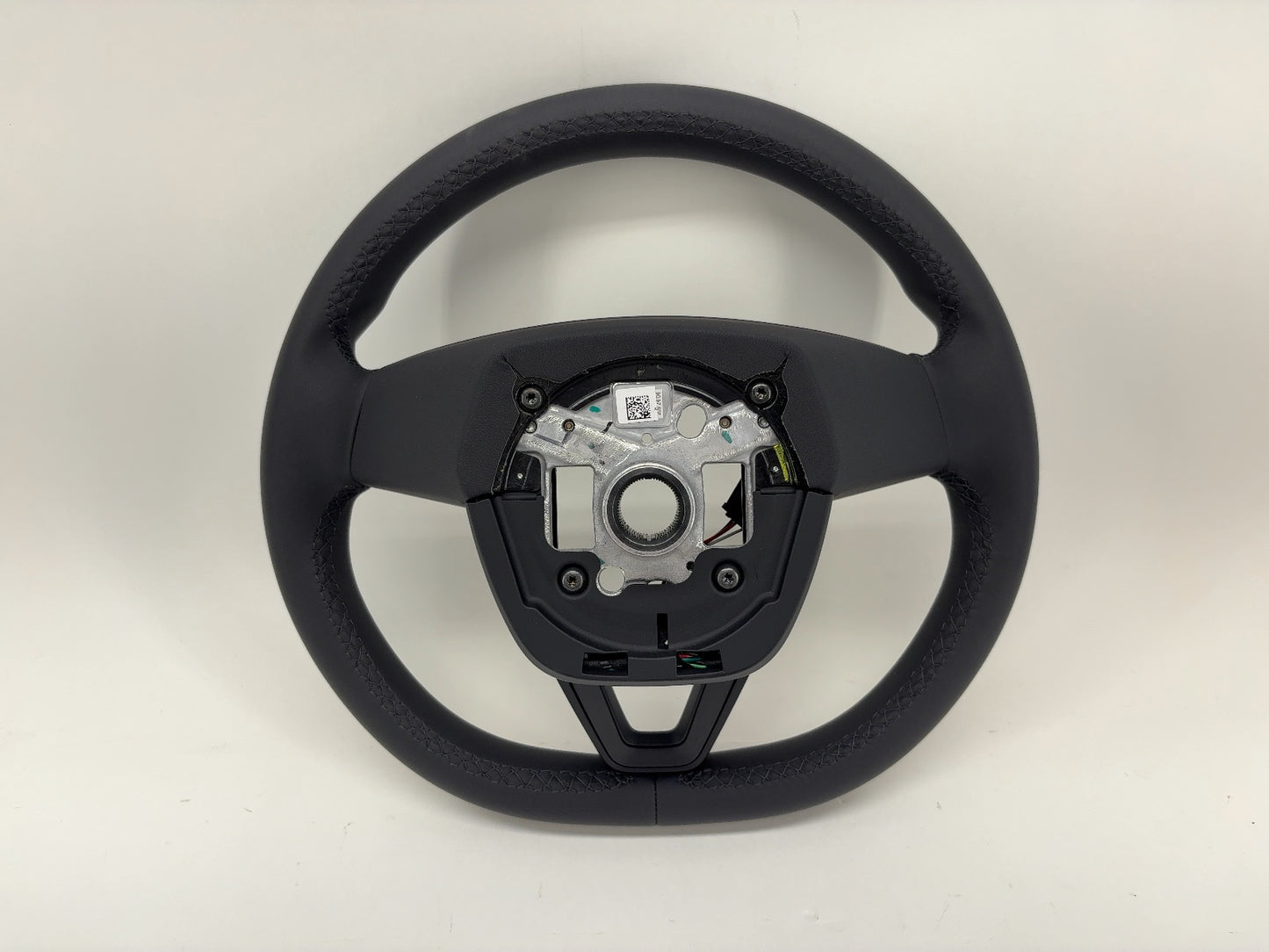 2025 Tesla Model 3 Highland Steering Wheel Pur Leather 1735339-00-F