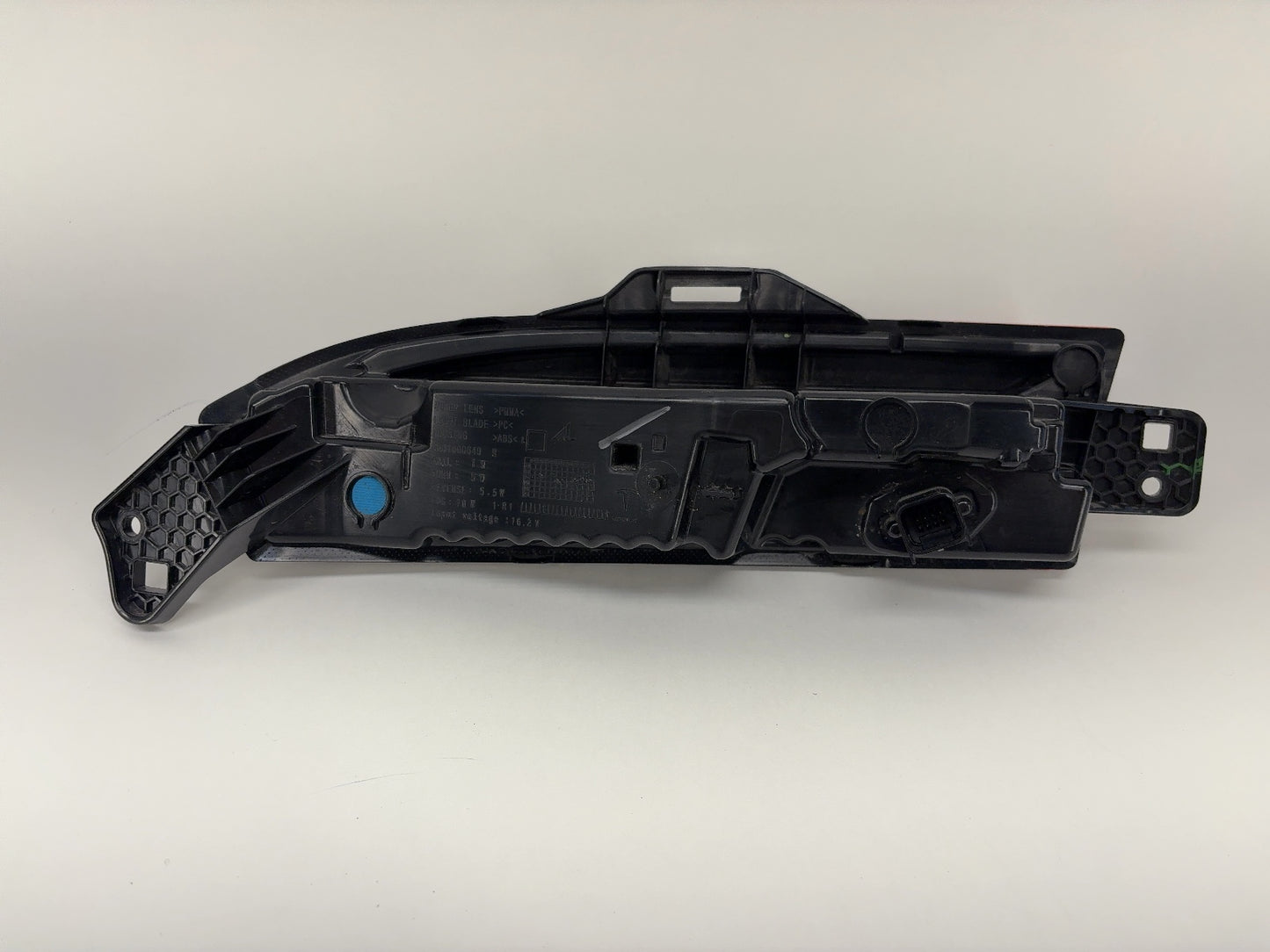 2025 Tesla Model 3 Highland Rear Bumper Right Light 1712514-00-E