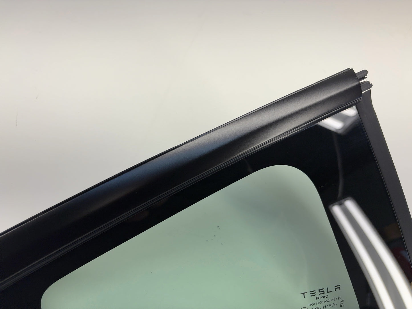 2025 Tesla Model 3 Highland Rear Quarter Glass Right Black 1915484-20-C
