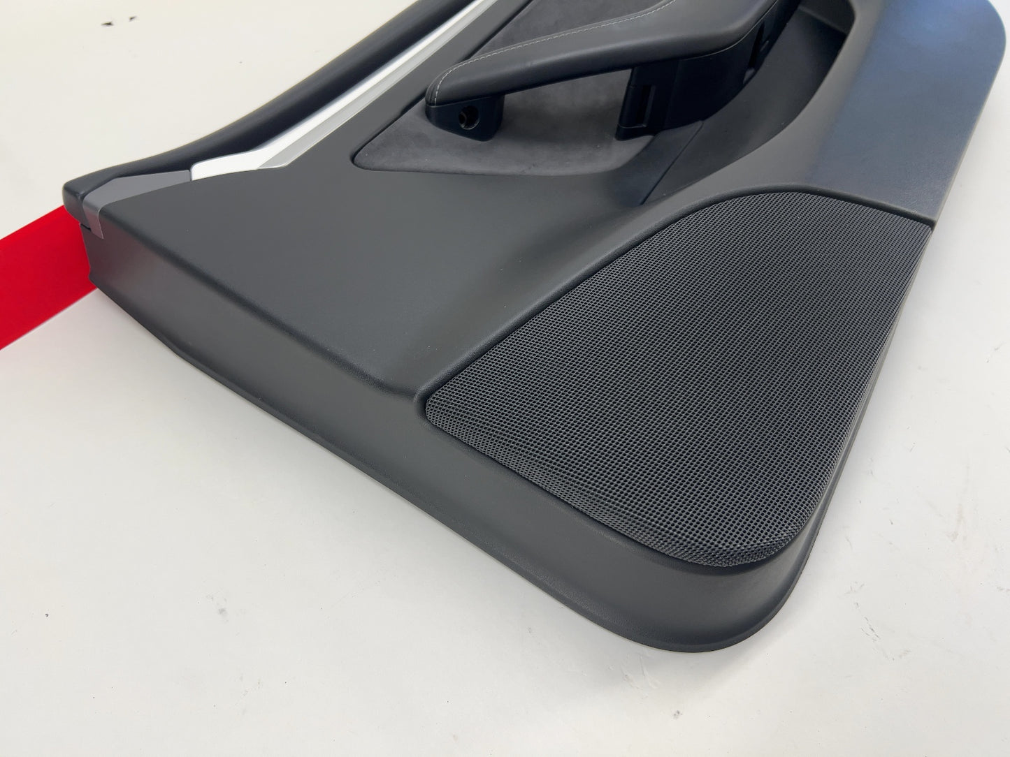 2021 Tesla Model 3 Front Right Door Panel 1588127-01-D