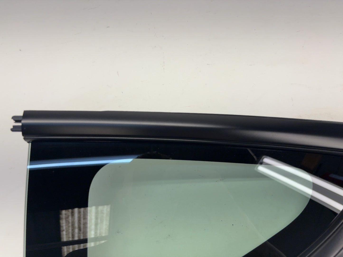 2021-2023 Tesla Model 3 Left Quarter Glass 1514978-01-C