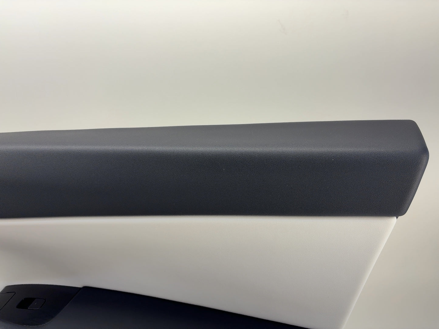 2021 Tesla Model Y Front Right Door Panel 1497295-92-B