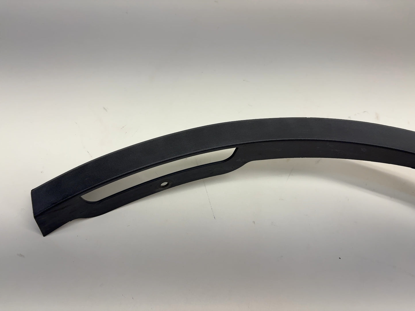 2021 Tesla Model Y Front Left Wheel Arch Molding 1494185-00-B