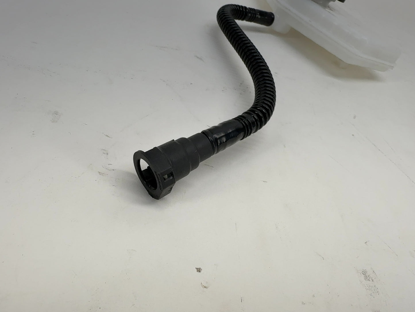 2021 Tesla Model X Brake Fluid Reservoir 1620681-00-A