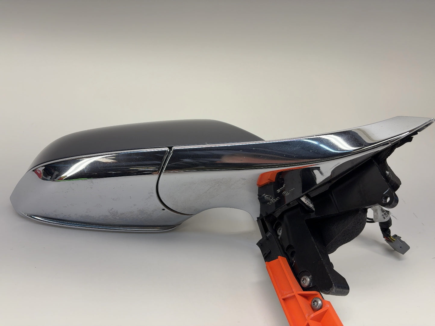 2015 Tesla Model S Front Right Door Mirror Assembly 1041318-00-A