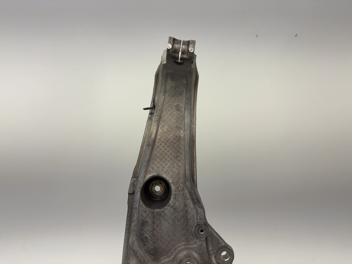 2015-2021 Tesla Model S Front Left Knuckle 1030605-00-D