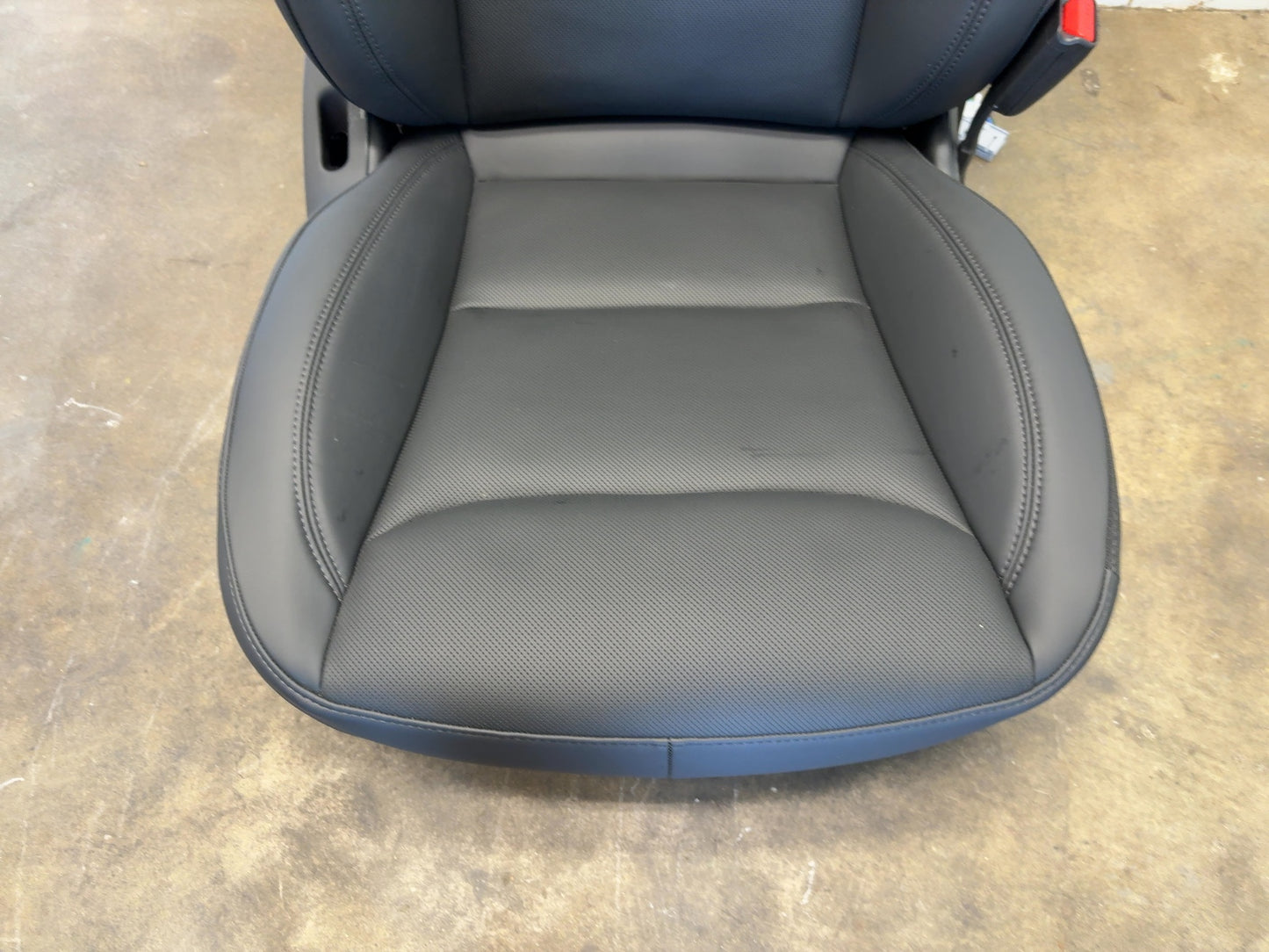 2025 Tesla Model 3 Highland Front First Row Seat Right Black 7754324-01-B