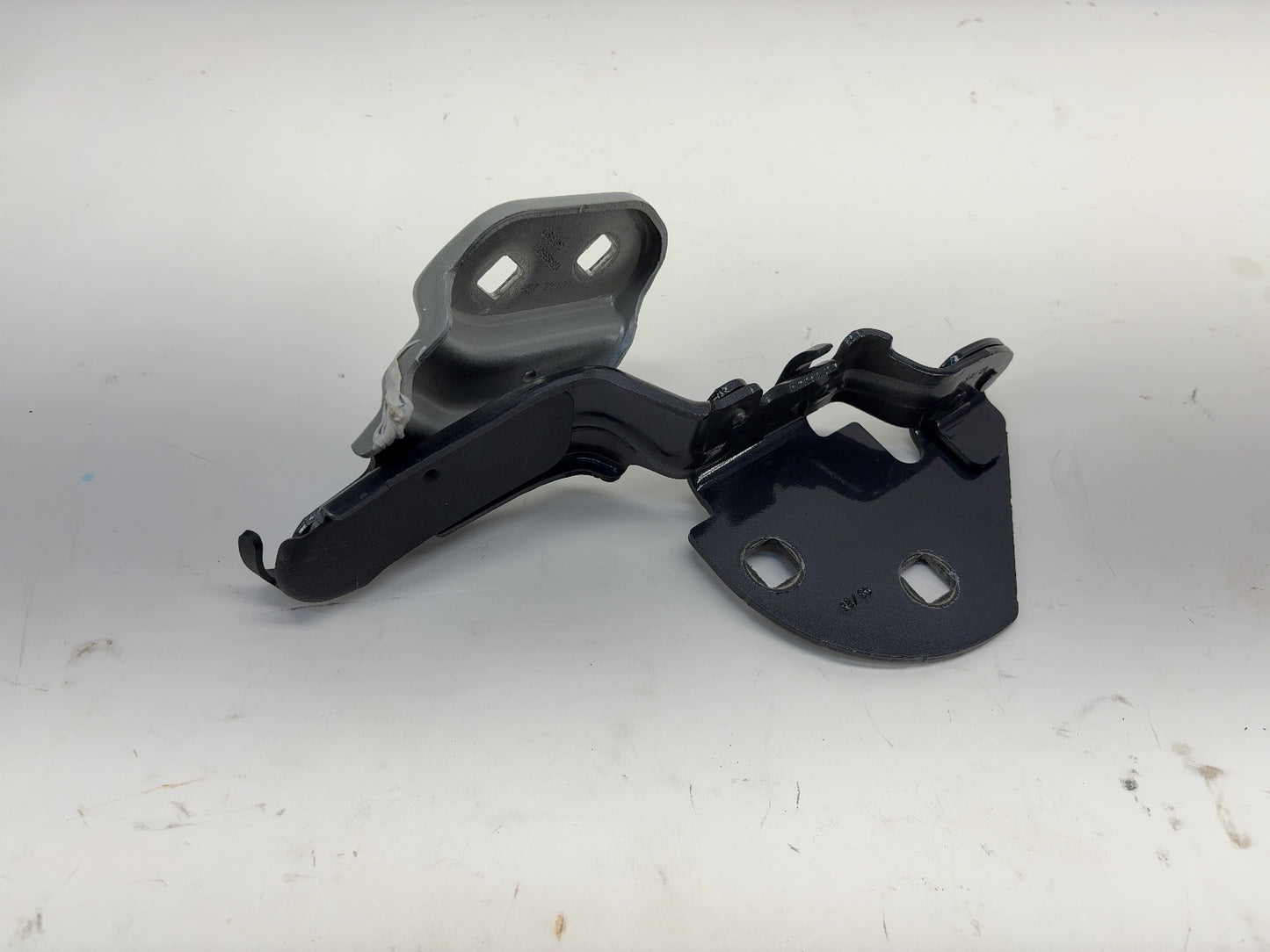 2025 Tesla Model 3 Highland Hood Hinge Right 1774936-00-D