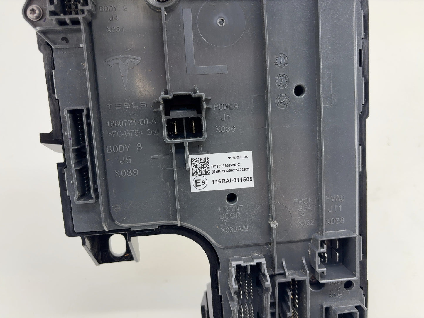 2026 Tesla Model Y Juniper V C Controller Left 1899687-30-C