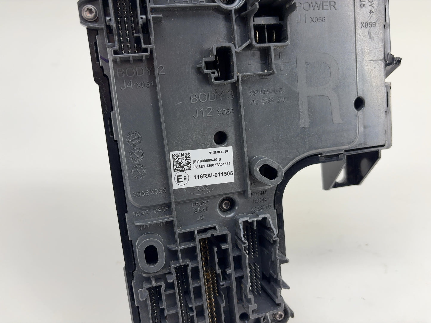 2026 Tesla Model Y Juniper V C Controller Right 1899689-40-B