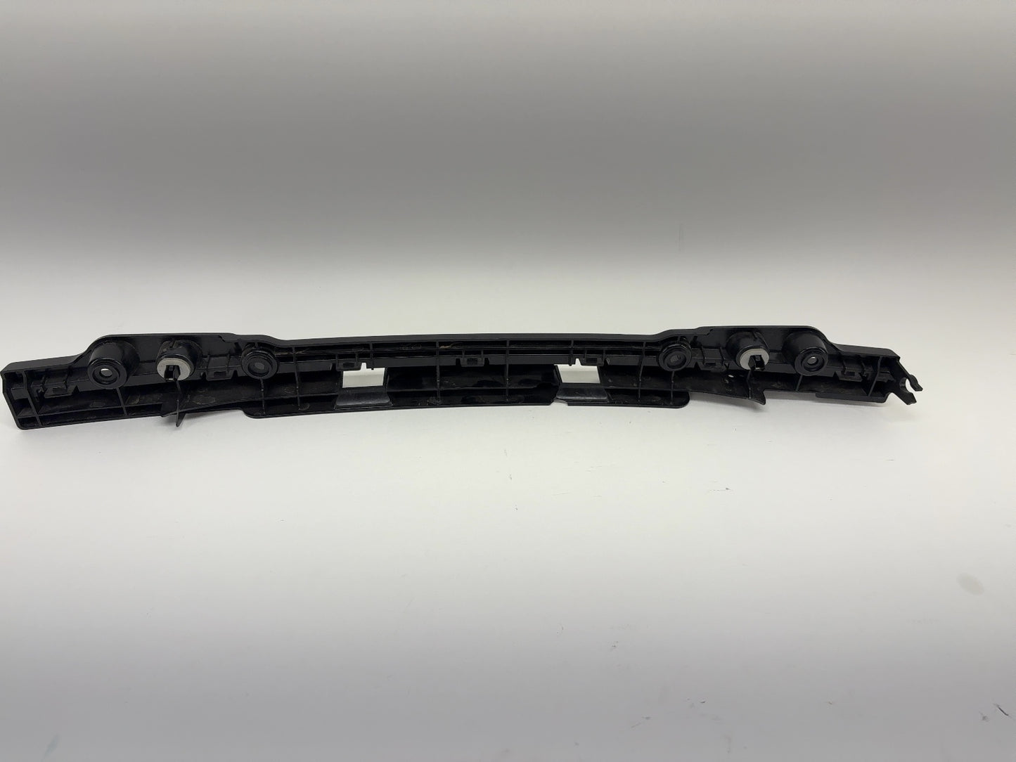 2026 Tesla Model Y Juniper Rear Bumper Center Bracket 1932600-00-B