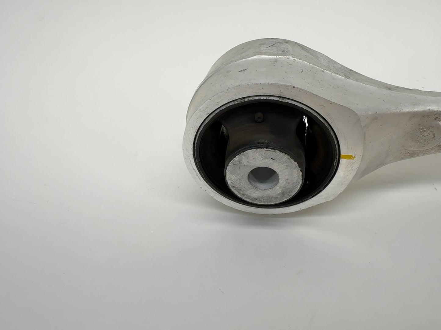 2020 Tesla Model X Front Fore Link Right 1041575-00-B