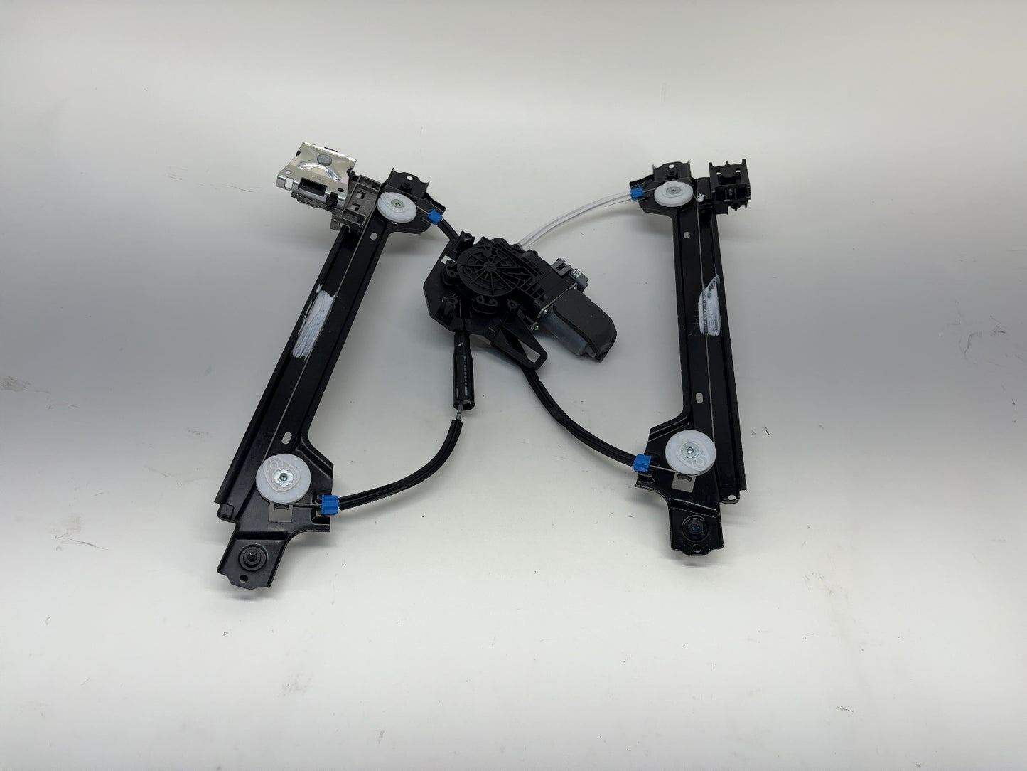 2020 Tesla Model X Rear Left Door Window Regulator 1028820-00-F