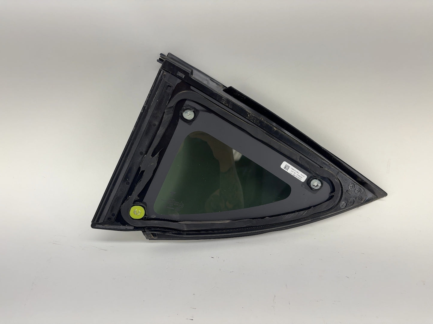 2025 Tesla Model Y Right Quarter Glass 1495741-00-J