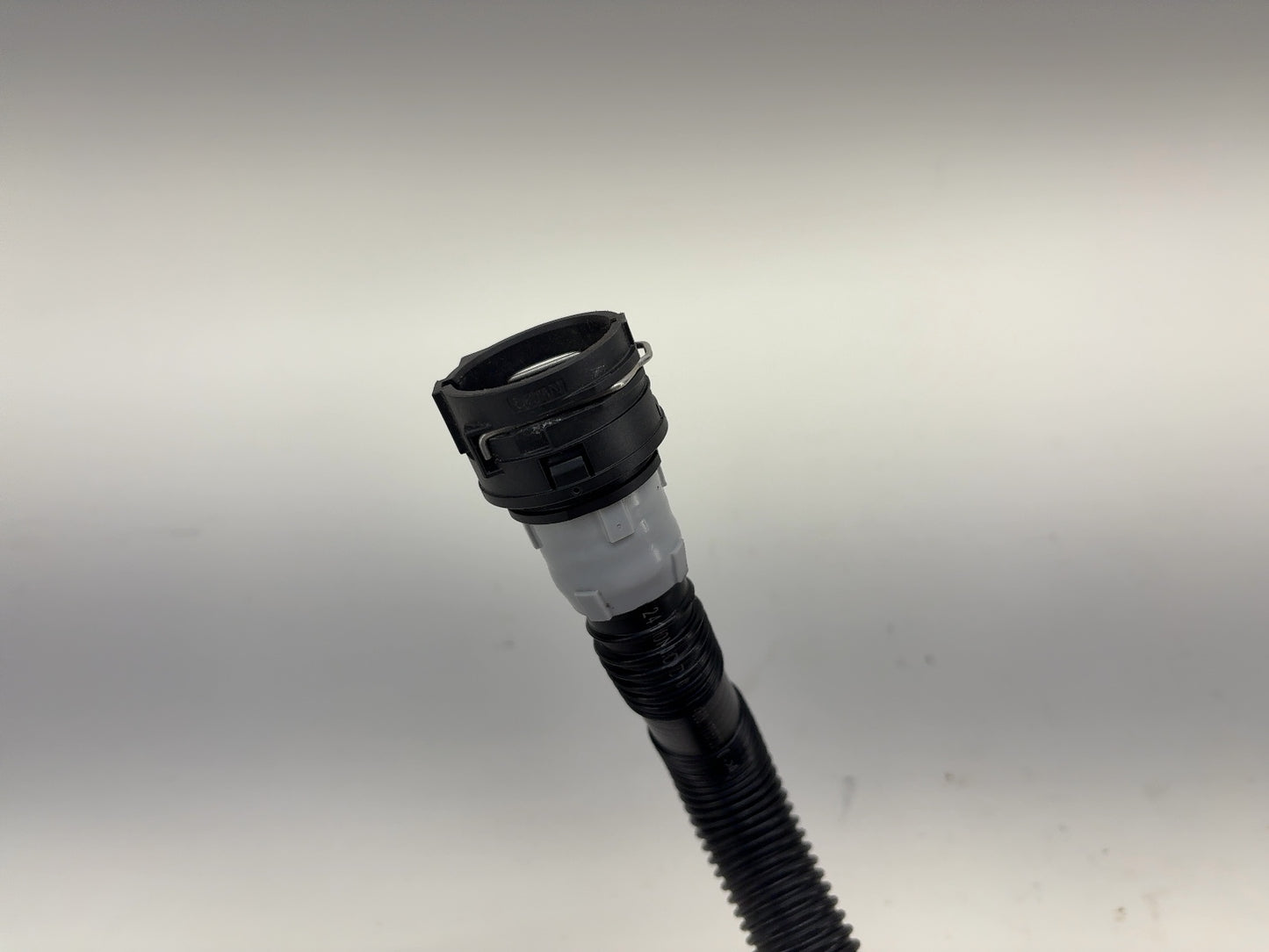2025 Tesla Model 3 Highland Hose Chiller To Battery 1705720-00-C
