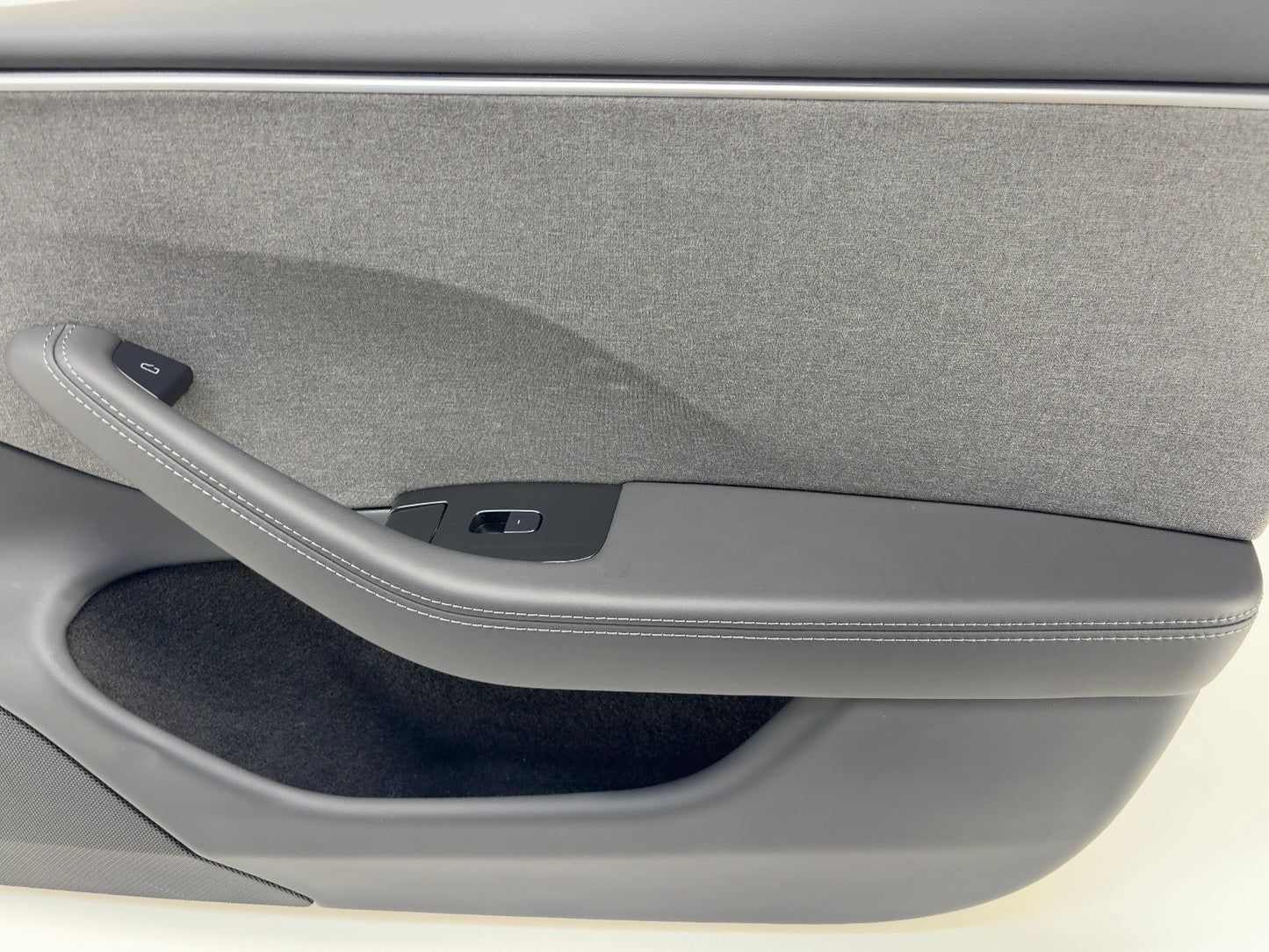 2025 Tesla Model 3 Highland Front Right Door Panel 1776740-20-E