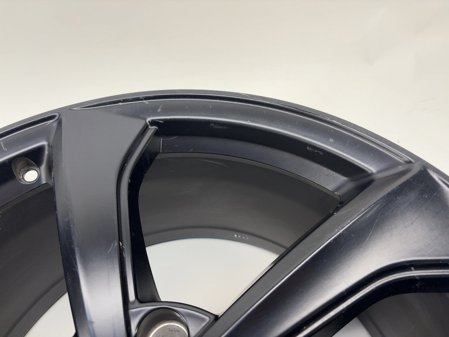 2026 Tesla Model Y Juniper Rim 19x9 2188226-00-B