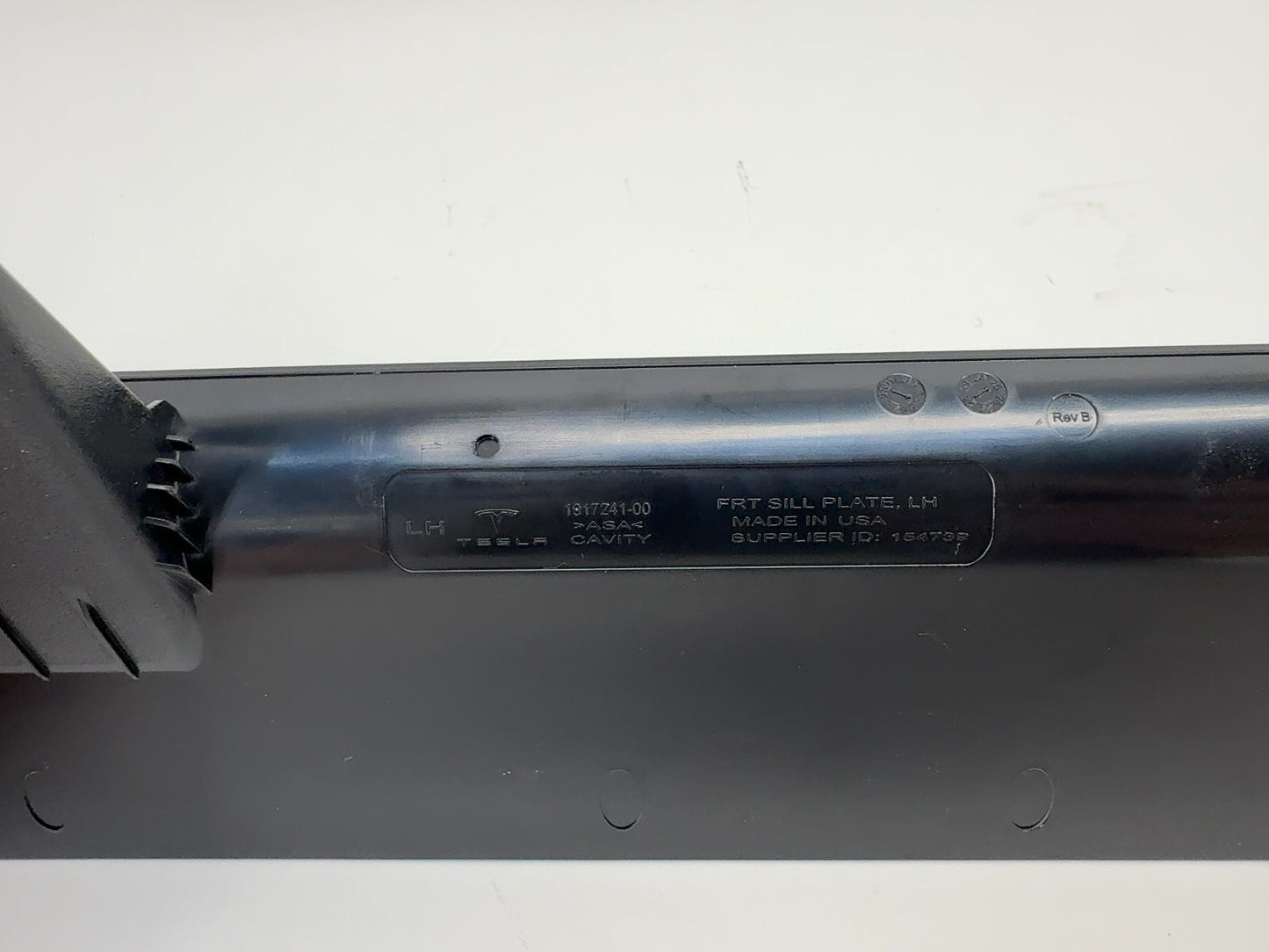 2025 Tesla Model 3 Highland Front Sill Plate Left 1917241-00-A