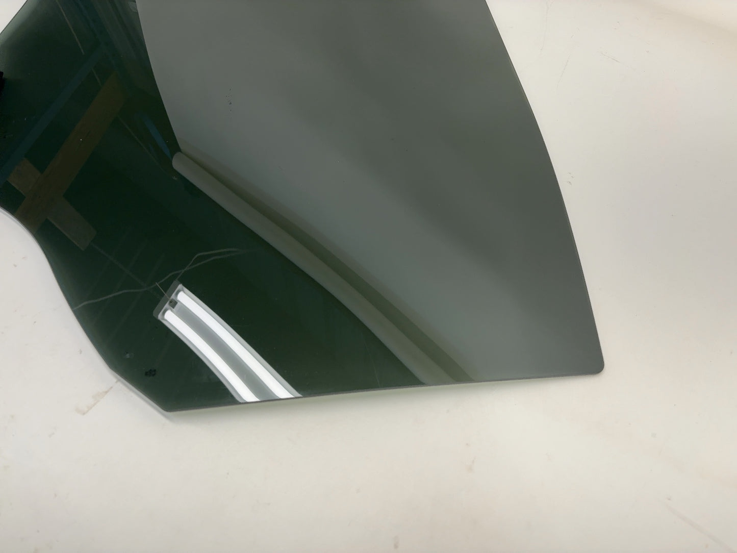 2023 Rivian R1T Rear Left Door Glass PT00002111-F