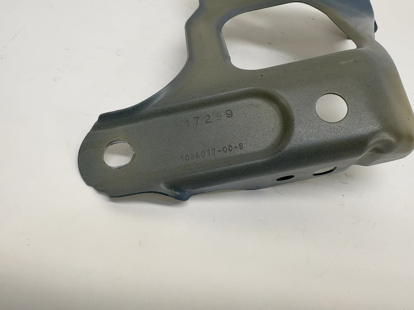 2018 Tesla Model 3 Left Fender Support Bracket 1086017-00-B