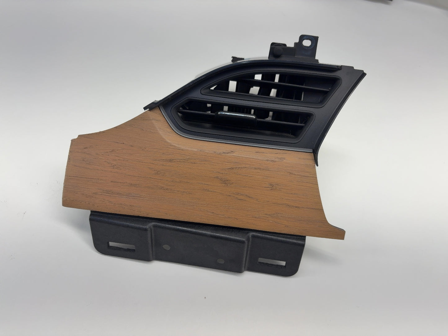 2020 Tesla Model X Dash Vent Set Oak 1042771-13-E